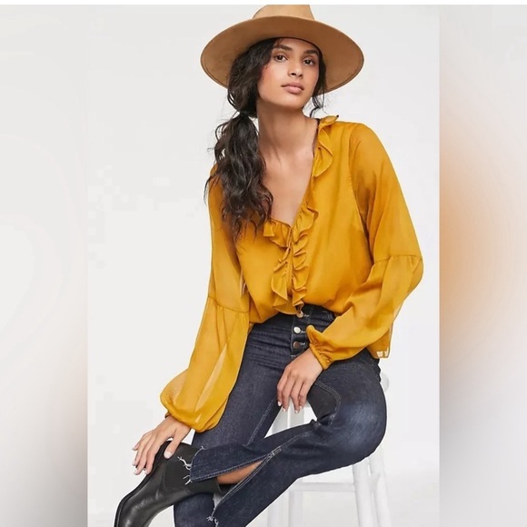 Sunday In Brooklyn • Alberta Ruffled Blouse - Picture 1 of 7